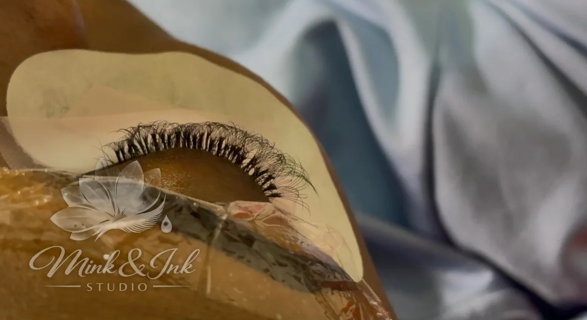 Lashes work: Hybrid cateye set